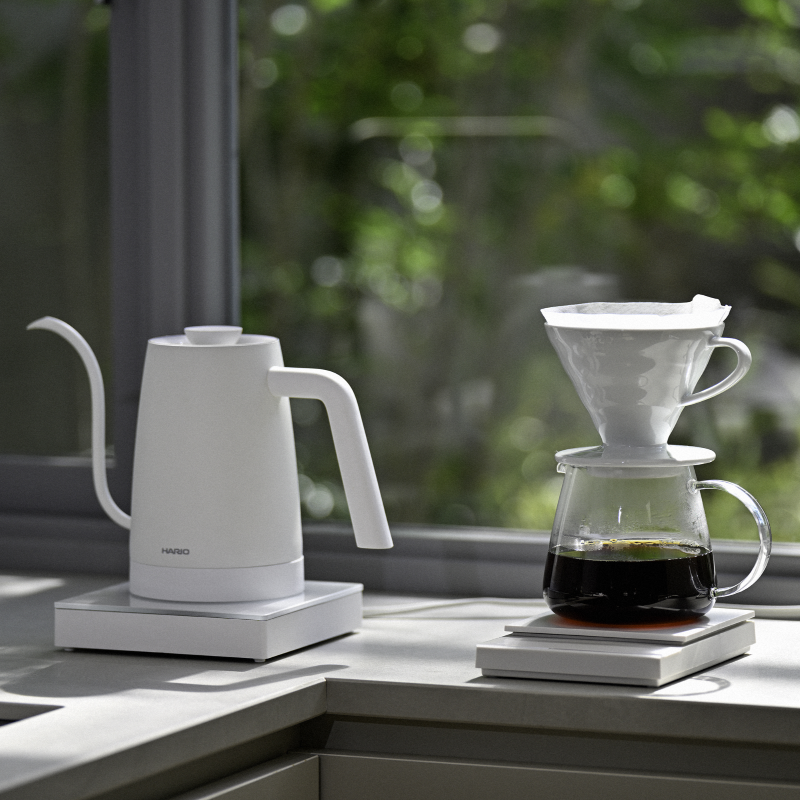 Electric Kettle LYRA White, 800mL
