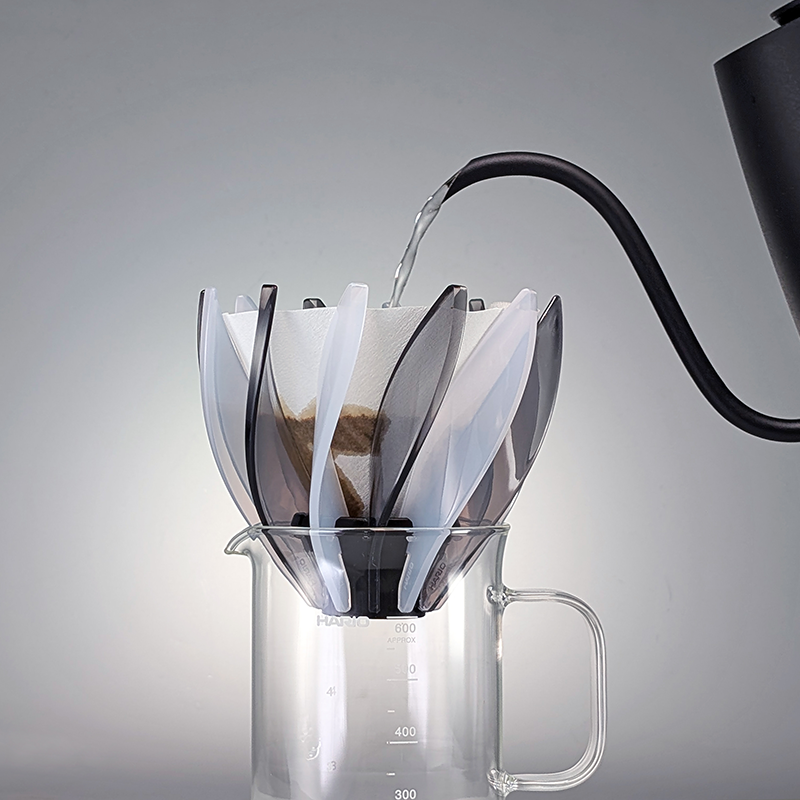 V60 Dripper Suiren, Black & White