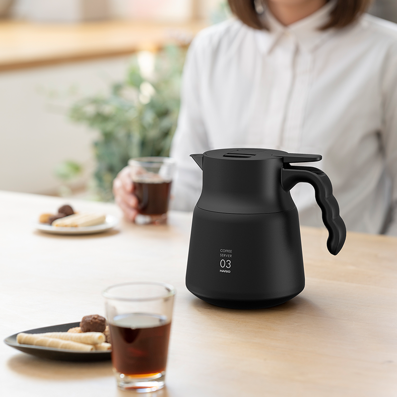 V60 Insulated Stainless Steel Server PLUS, 800mL - Black