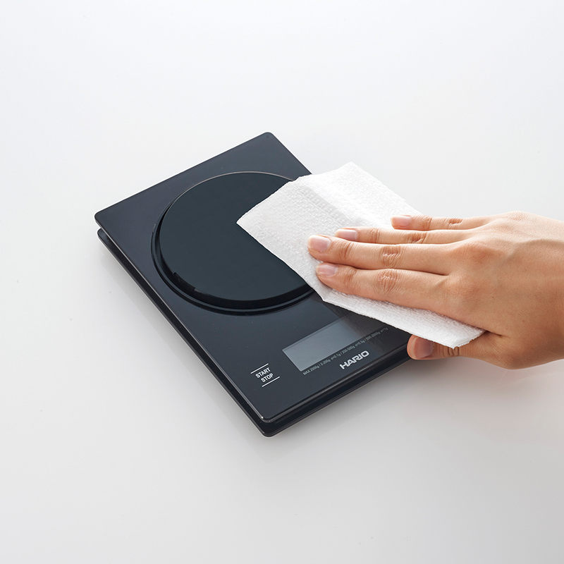 HARIO V60 Metal Drip Scale VSTMN-INT-2000HSV cleaning